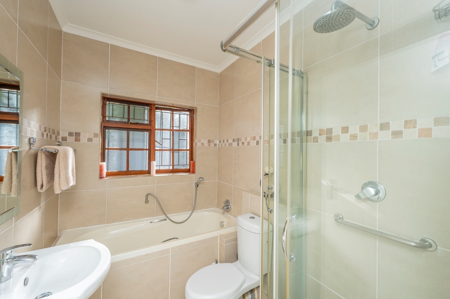 2 Bedroom Property for Sale in Vredekloof Western Cape